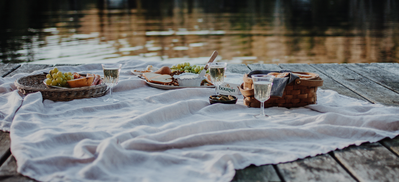 picnic bord de l'eau boursin